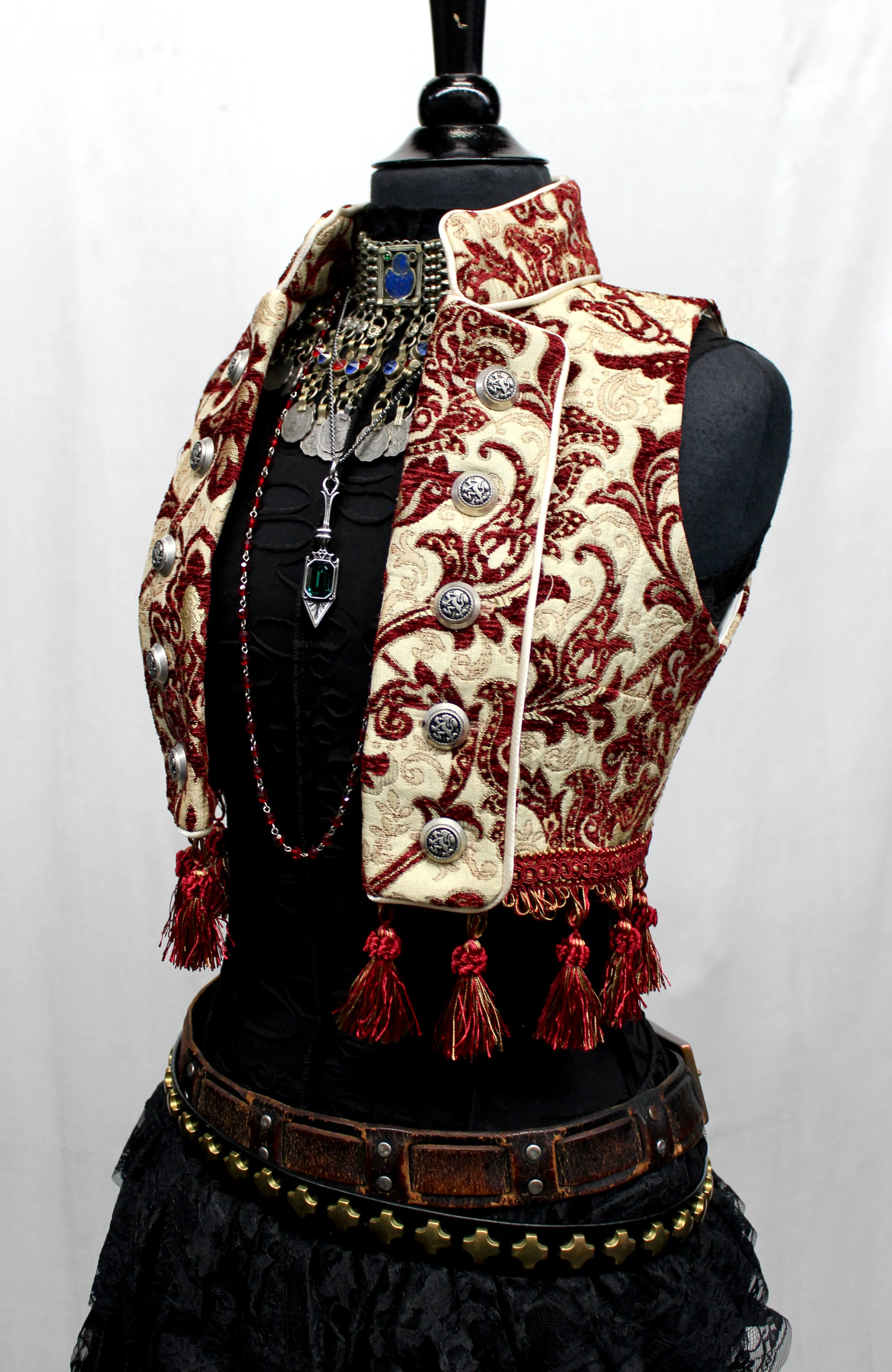 TOREADOR VEST - BURGUNDY/IVORY TAPESTRY - Image 5