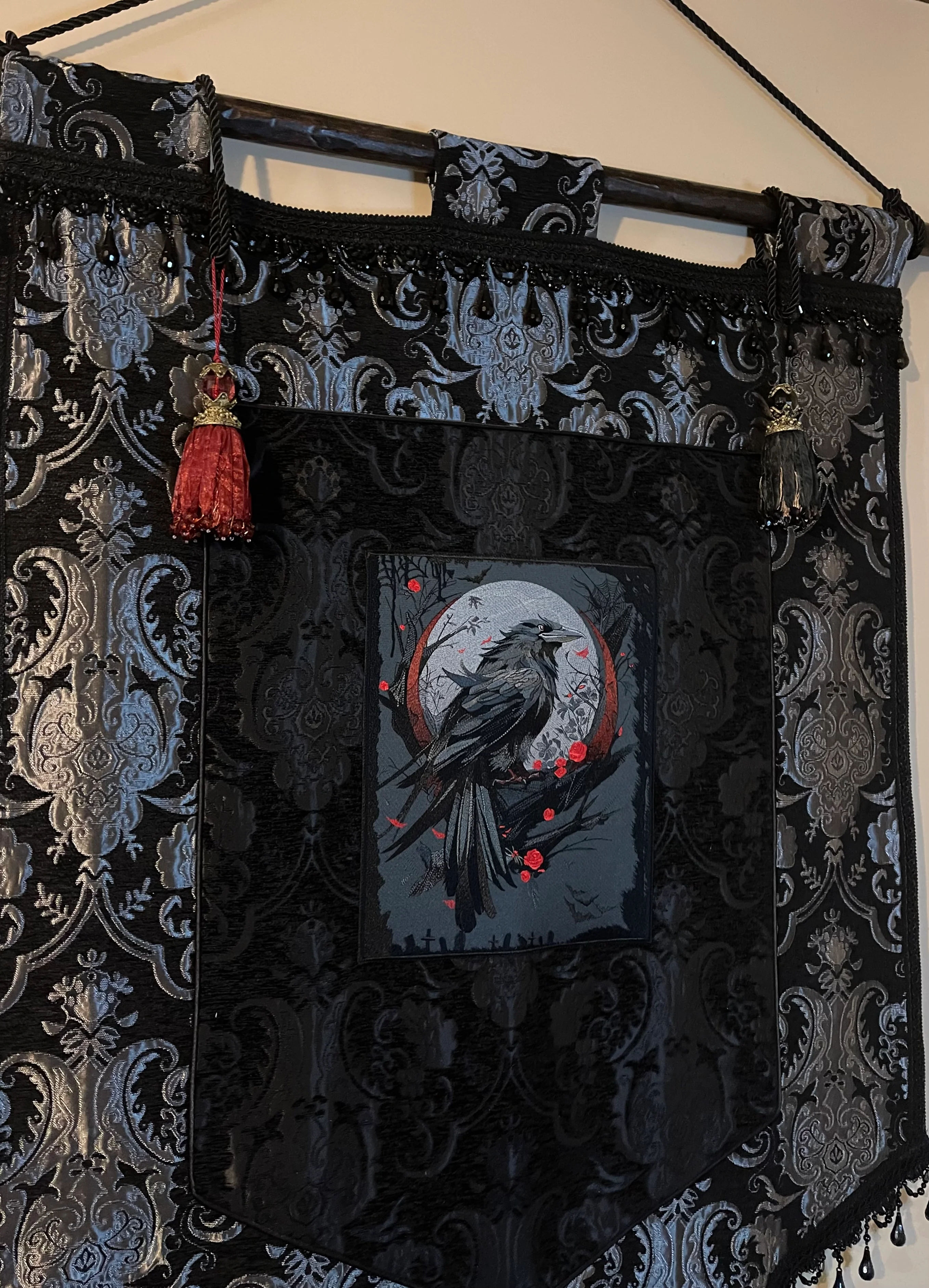 LARGE MEDIEVAL TAPESTRY WALL HANGING - THE RAVEN - SILVER/BLACK - Image 6