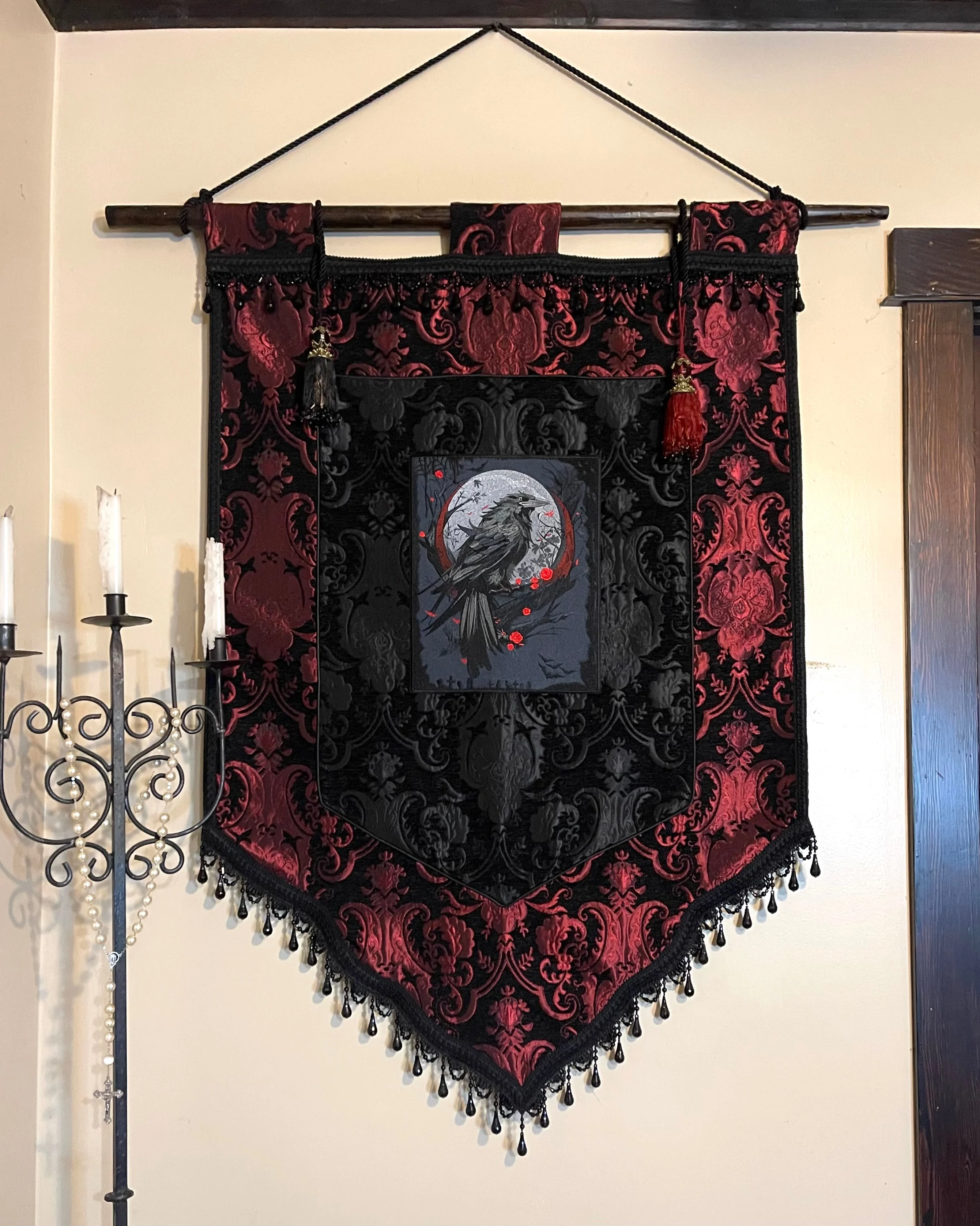 LARGE MEDIEVAL TAPESTRY WALL HANGNG - THE RAVEN - RED/BLACK - Image 2